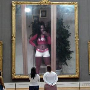 Meet your Posher, Nina